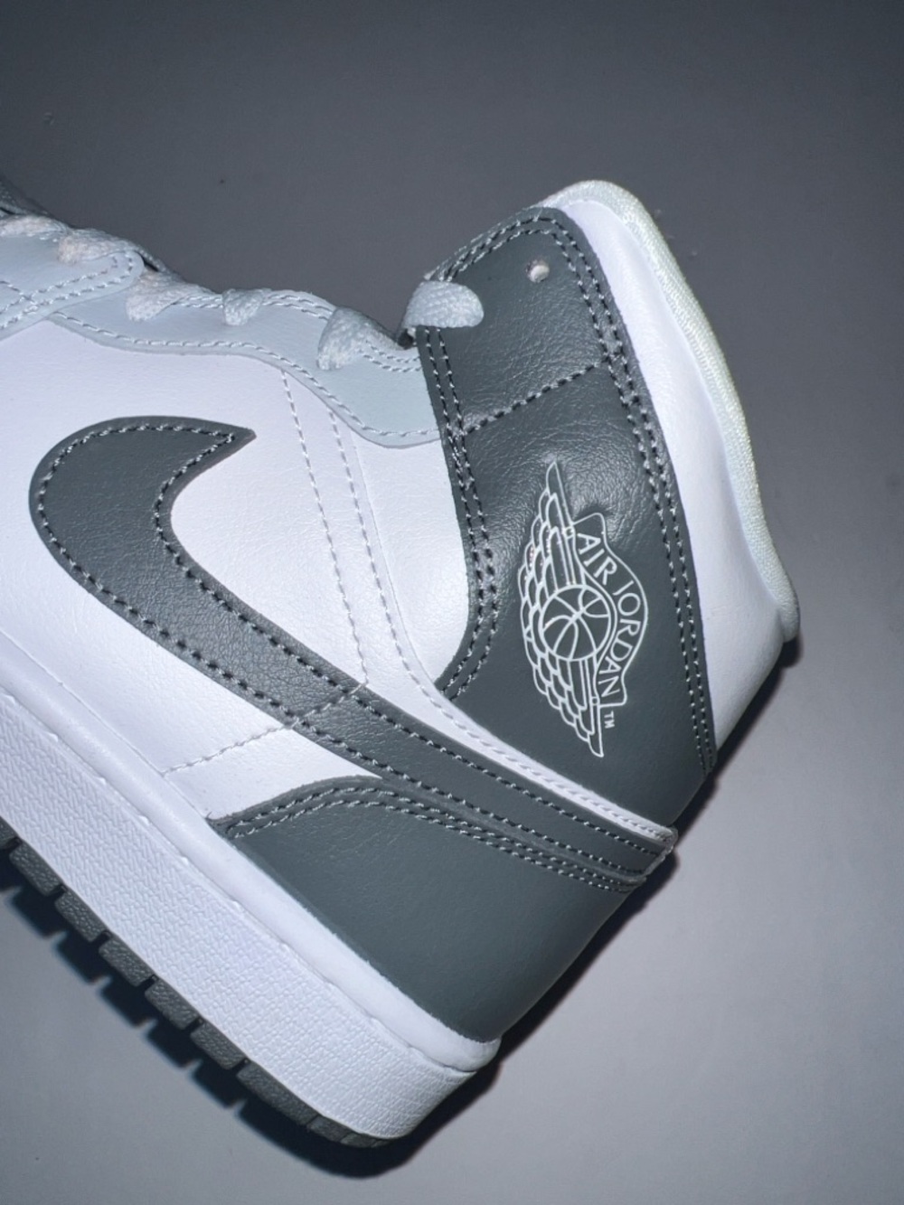 Jordan Air 1 High Top White & Gray Women’s size 10 - Picture 2 of 10